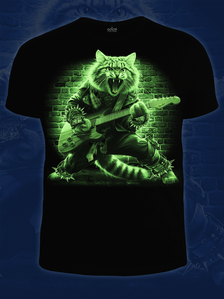 Rock Cat Guitar T-Shirt – Black Cotton Shirt with Cool Cat Print חולצת טי שחורה עם חתול גיטריסט – הדפס ייחודי לחובבי רוק