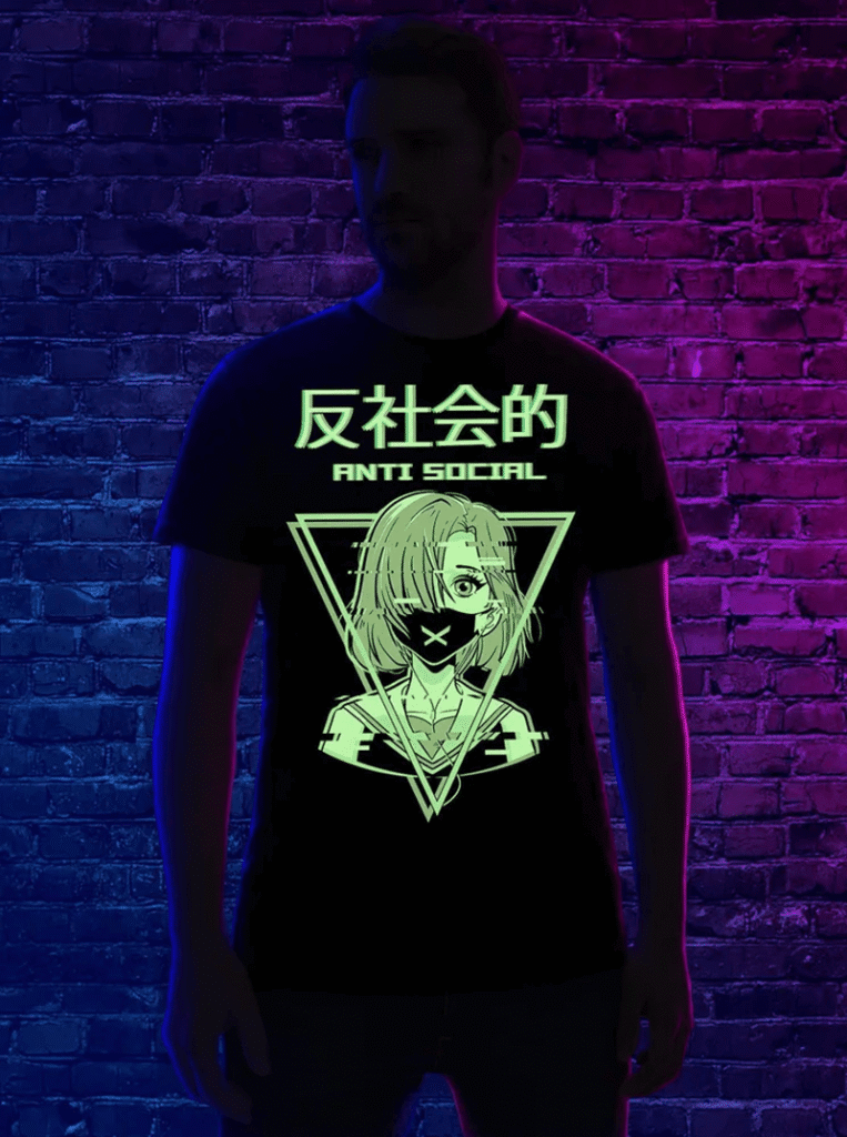 Anti Social glow in the dark anime T-shirt – Japanese cyberpunk girl design חולצת טי אנימה זוהרת בחושך Anti Social – עיצוב קיברפאנק יפני